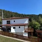 Mountain Whisper Apartmán *
